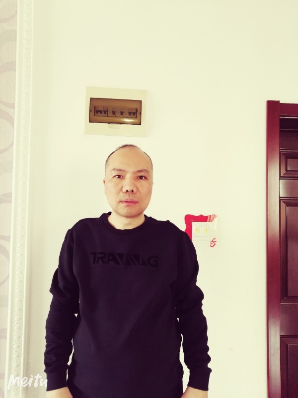 酒香四溢的第四张照片--黑龙江中老年相亲网